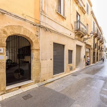 A Due Passi Dal Centro
